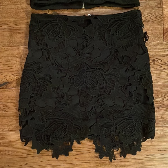 2 piece set - Picture 3 of 3